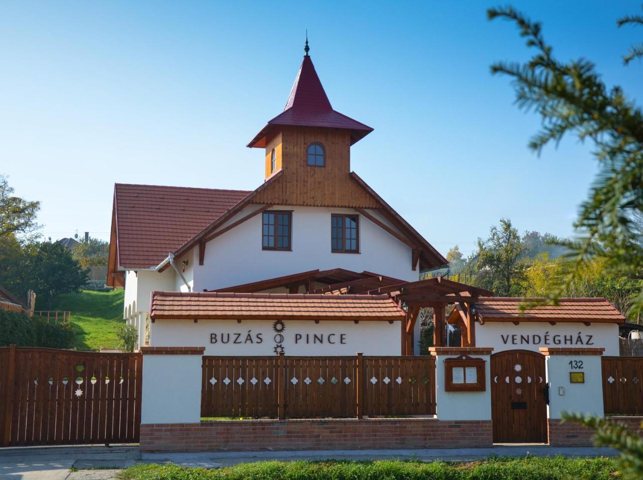Hotel Buzas Pince Vendeghaz Ecséd Zewnętrze zdjęcie