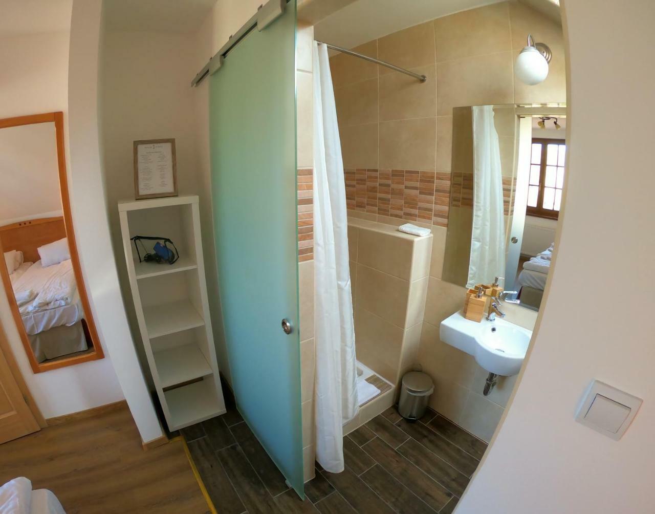 Hotel Buzas Pince Vendeghaz Ecséd Zewnętrze zdjęcie